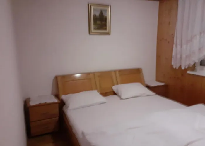 公寓 Ozim Oaza Zelenila I Mira